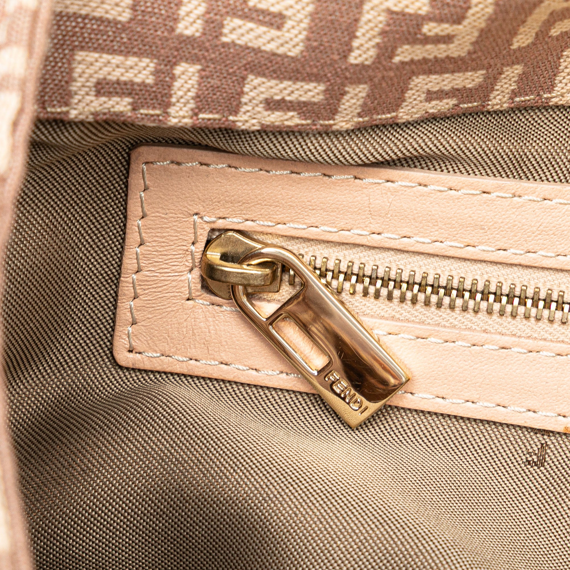 Fendi | Pre-Owned Zucchino Canvas Shoulder Bag | Pink/Light Pink