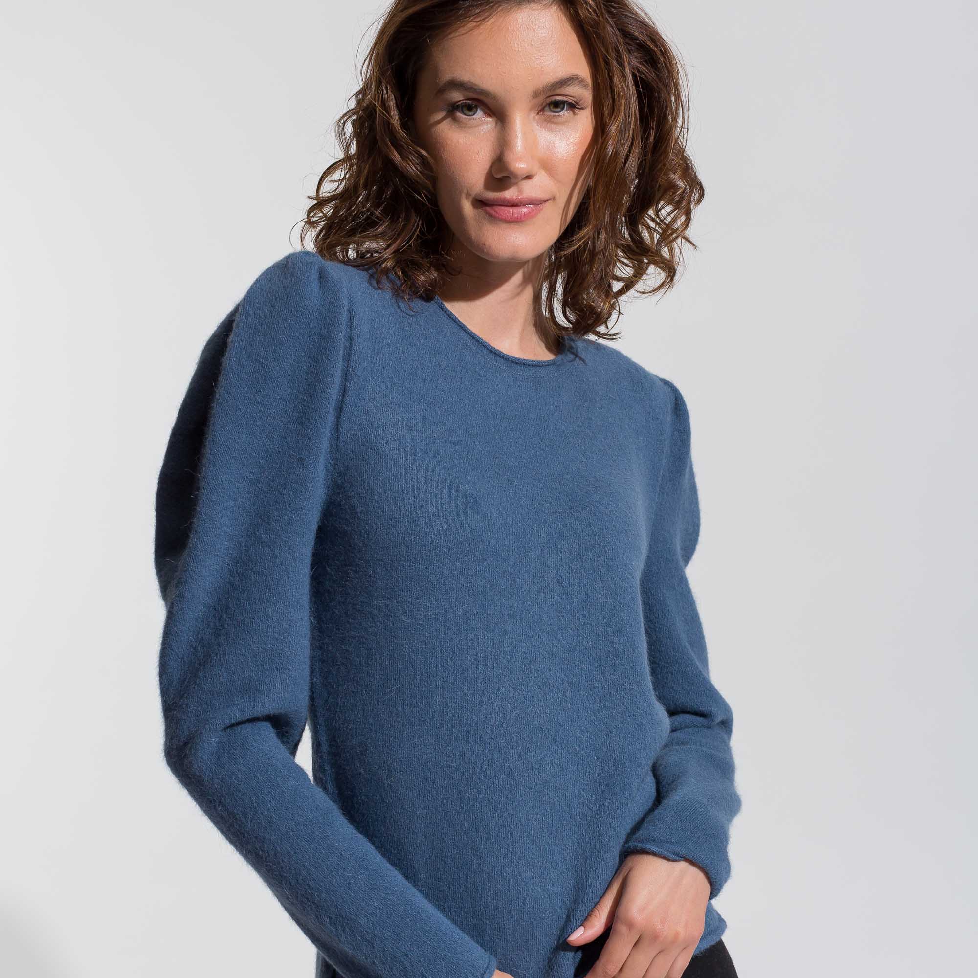 Snowbelle | English Manor