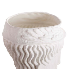 Apollo Vase - details top head view