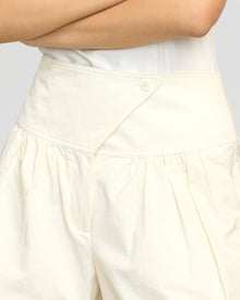 Olivia | Arlo Cotton Bermuda Short in Size Small