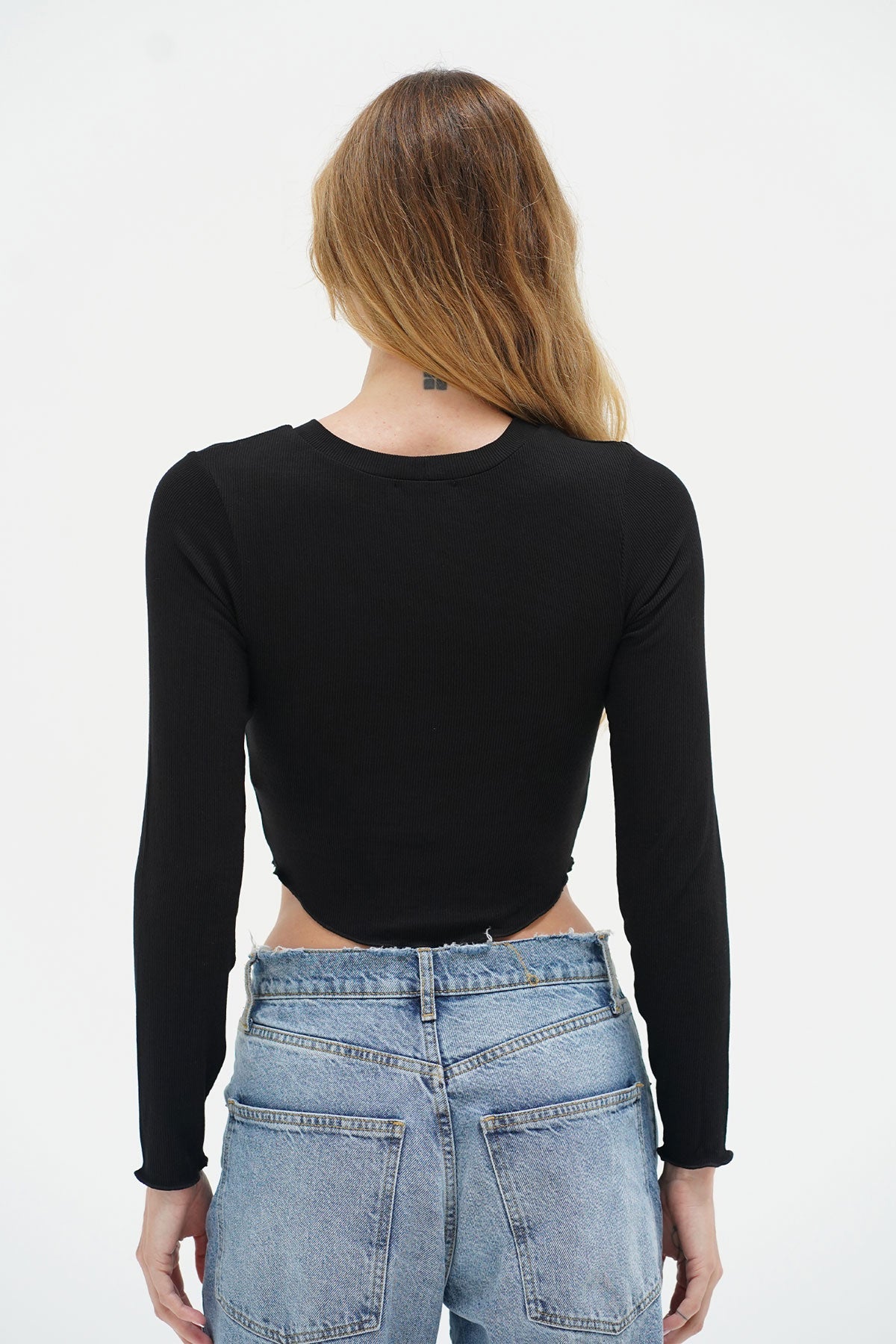 LNA Arya Cropped Long Sleeve in Black
