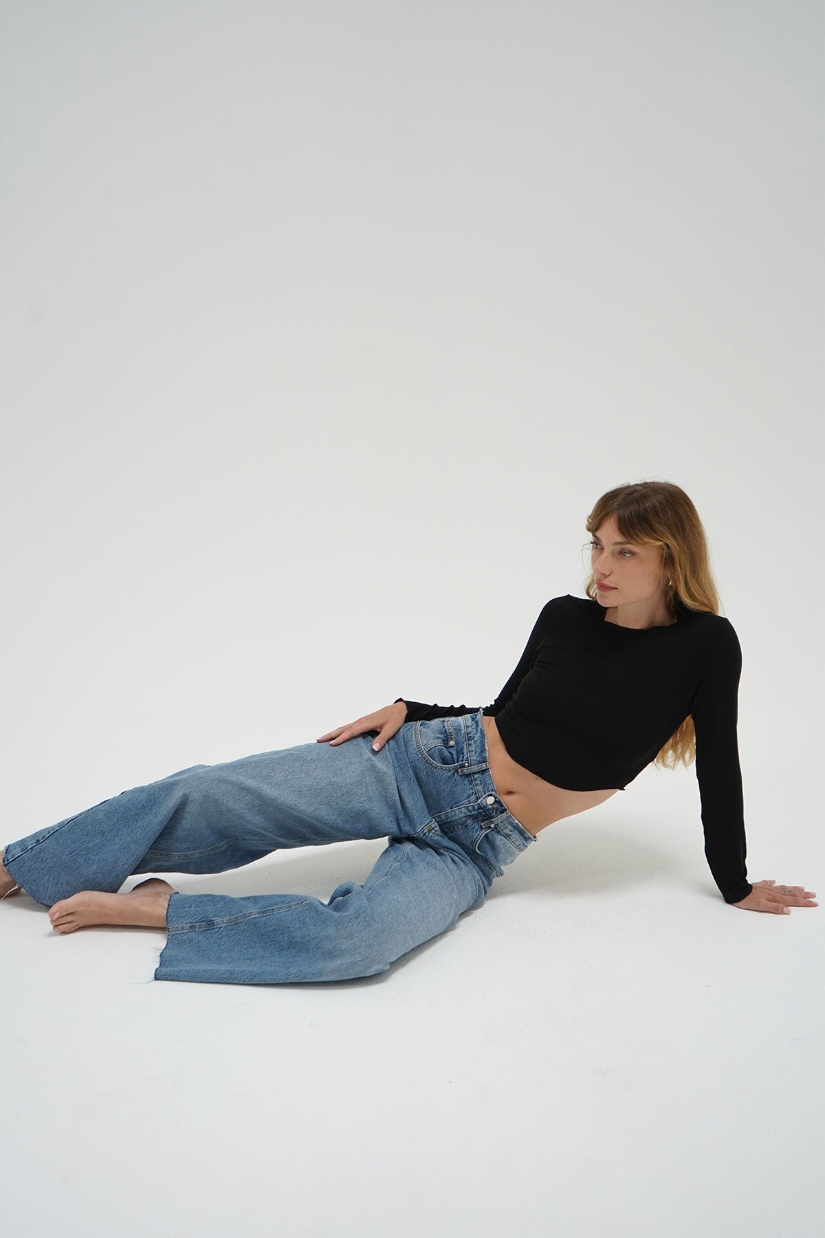 LNA Arya Cropped Long Sleeve in Black