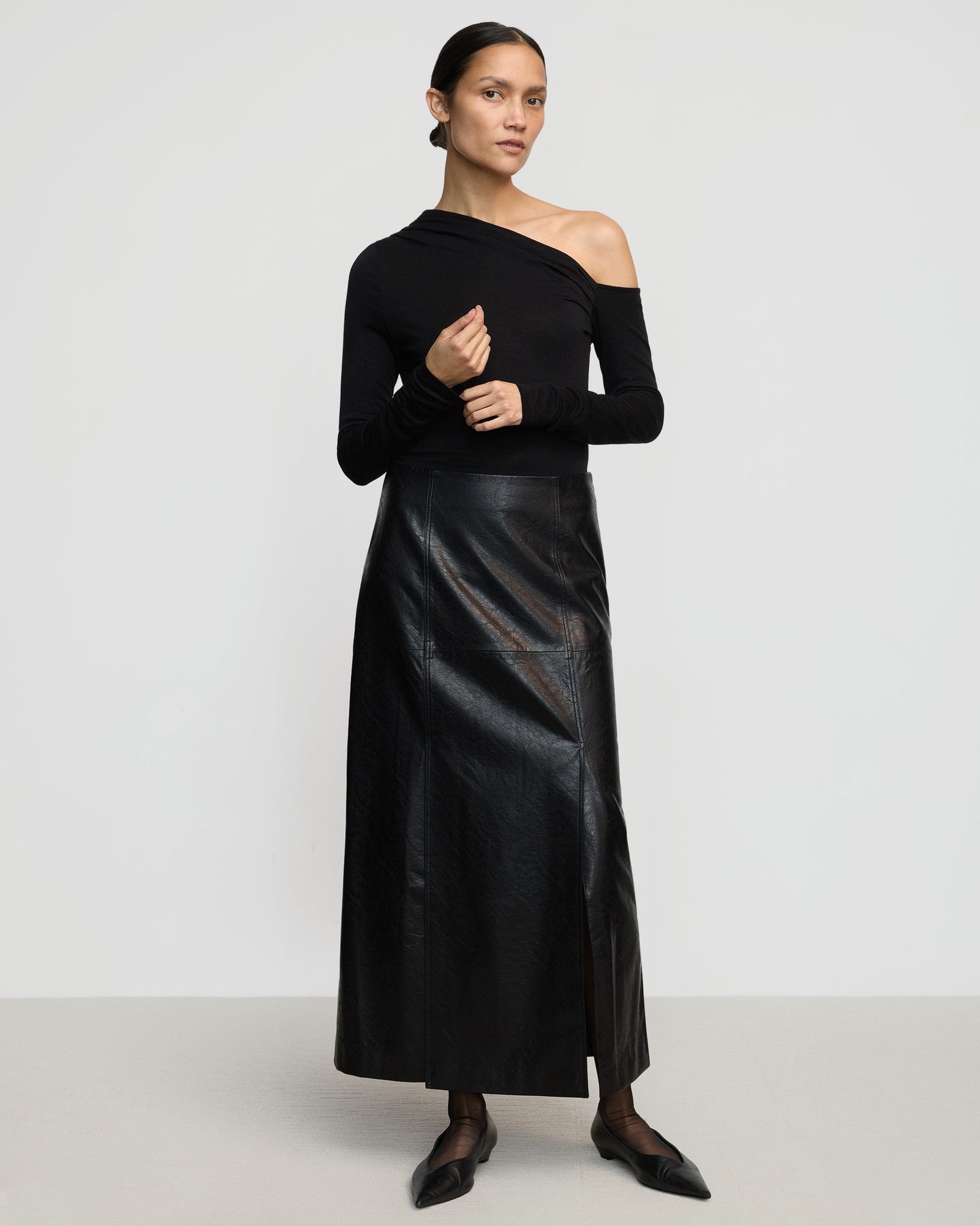 Charlotte | Ayra Tencel-Wool Off-Shoulder Tee in Size Small