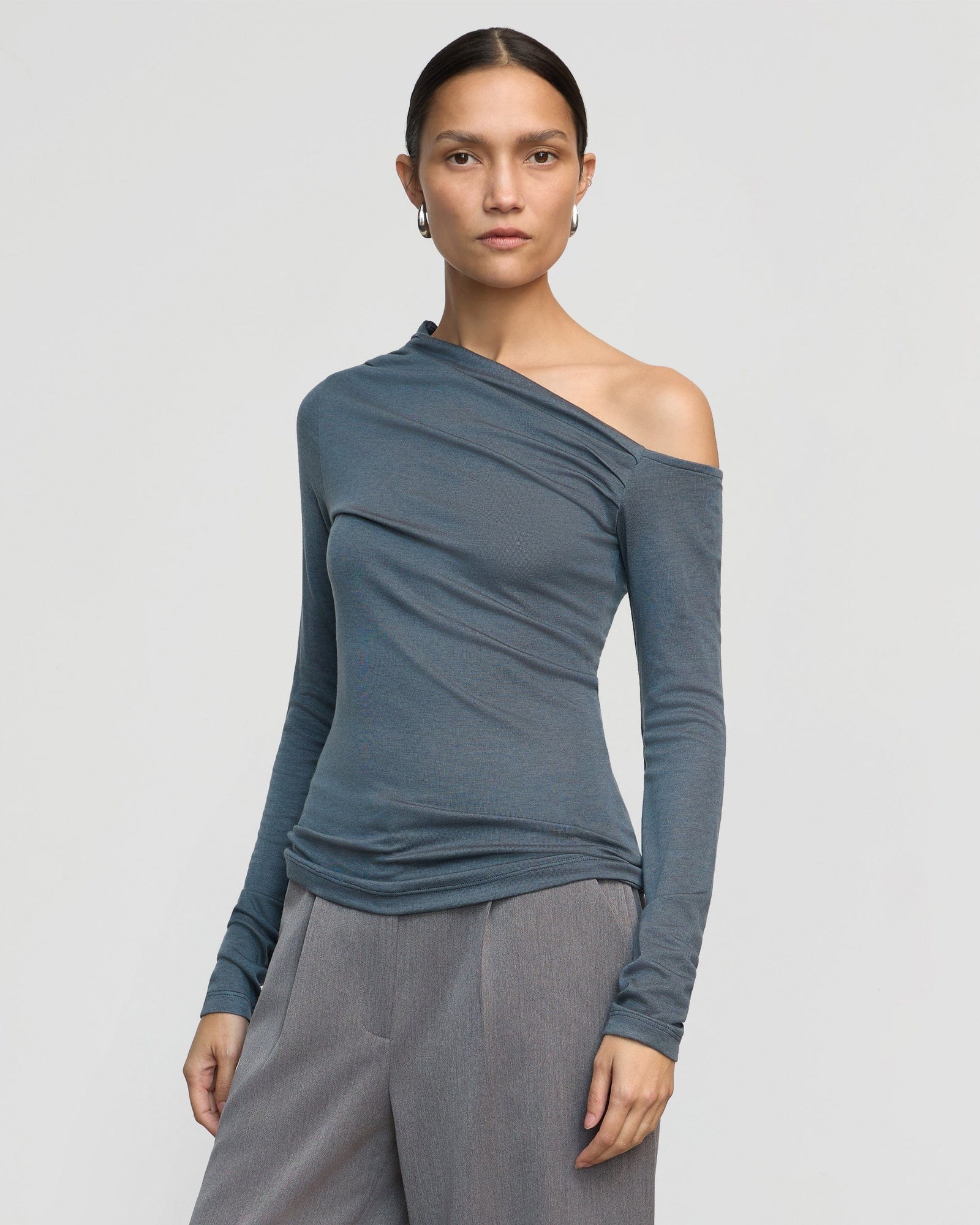 Charlotte | Ayra Tencel-Wool Off-Shoulder Tee in Size Small