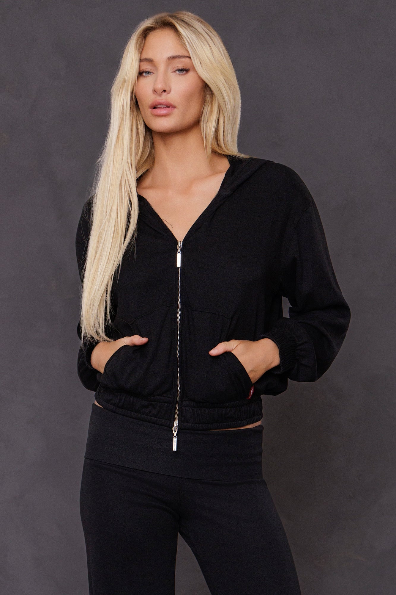 Women | Sporty HT Zip-Up Hoodie | Black