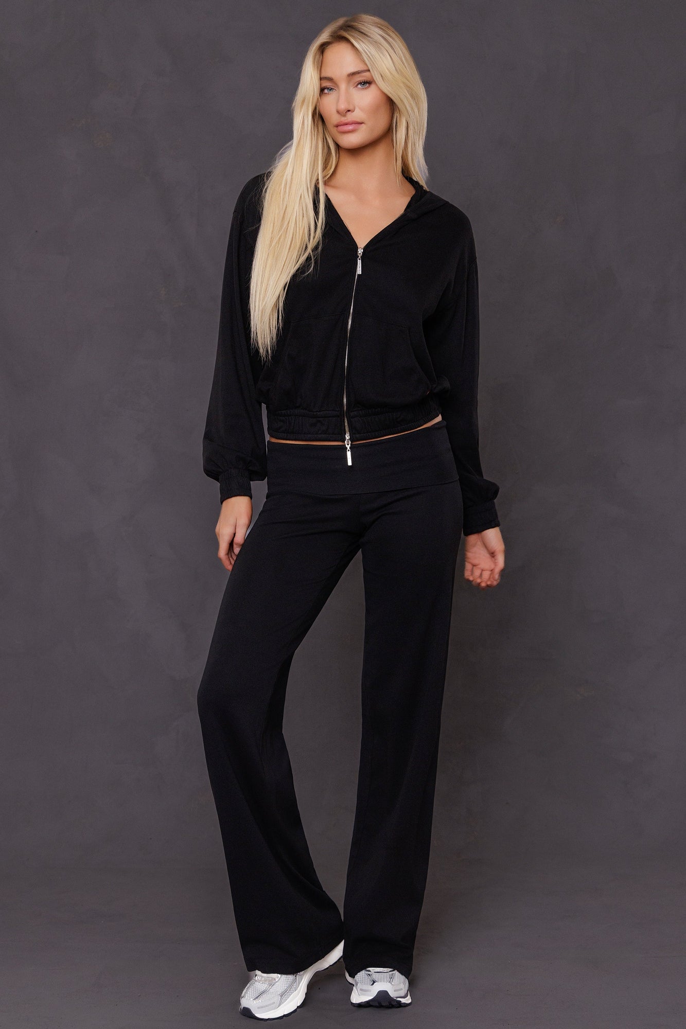 Women | Sporty HT Zip-Up Hoodie | Black