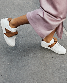 Alexandre Birman | Asymmetric Clarita Sneaker Cognac | Brown