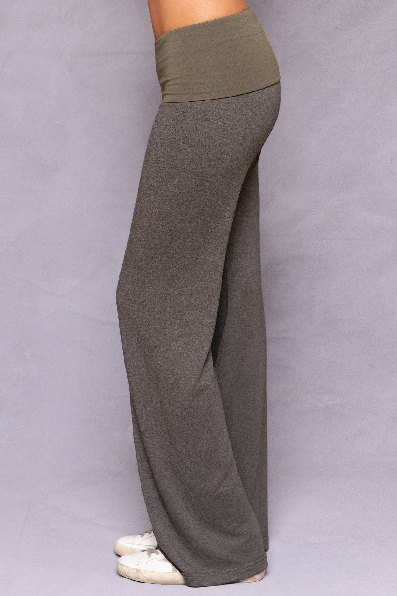 Women | Butter Terry Rolldown Bootleg Flare Sweatpant | Olive