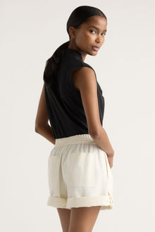 Isilda | Celeste Tailored Chino Short in Size Extra Small