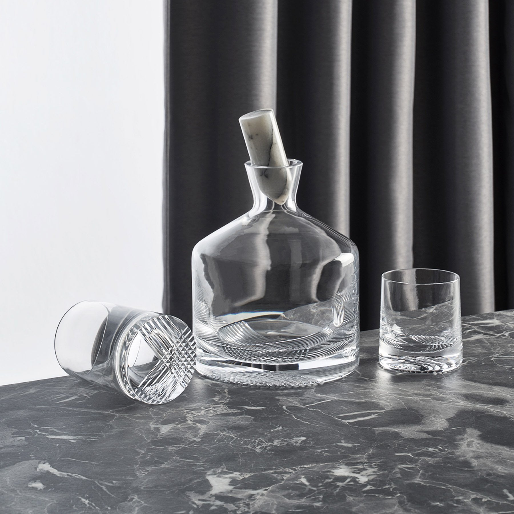 Alba Whisky Bottle - Short | Clear Crystal/Marble