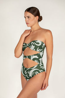 Estella One Piece | Serpentine