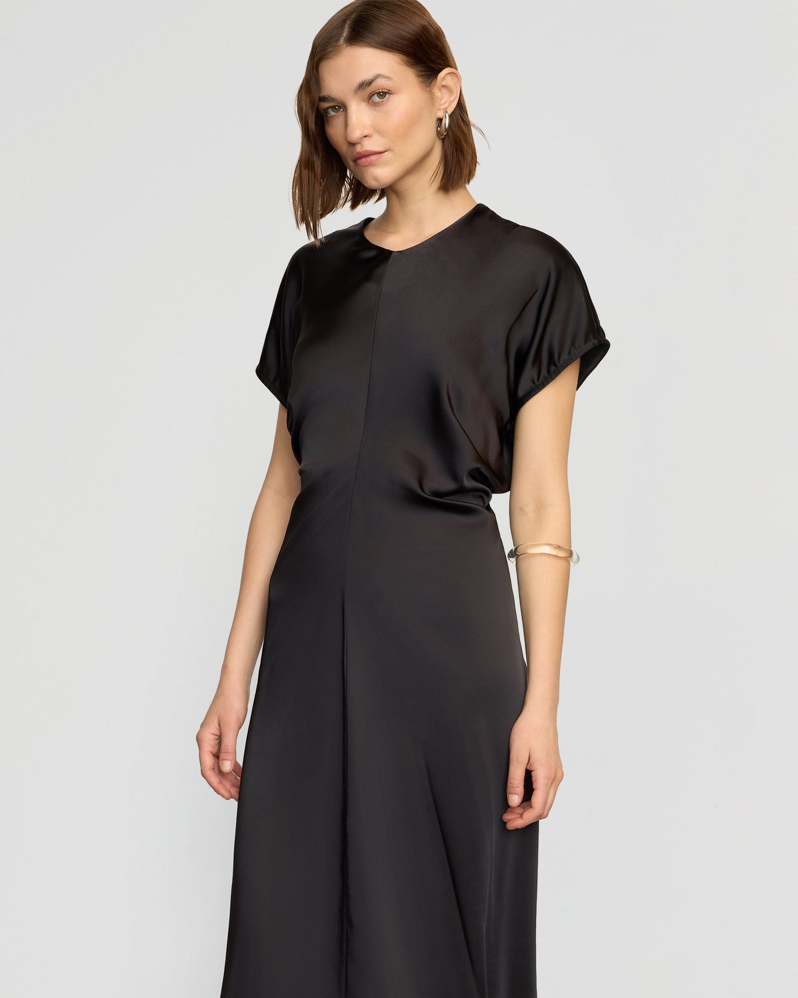 Fiona Curved-Shoulder Dress | Black