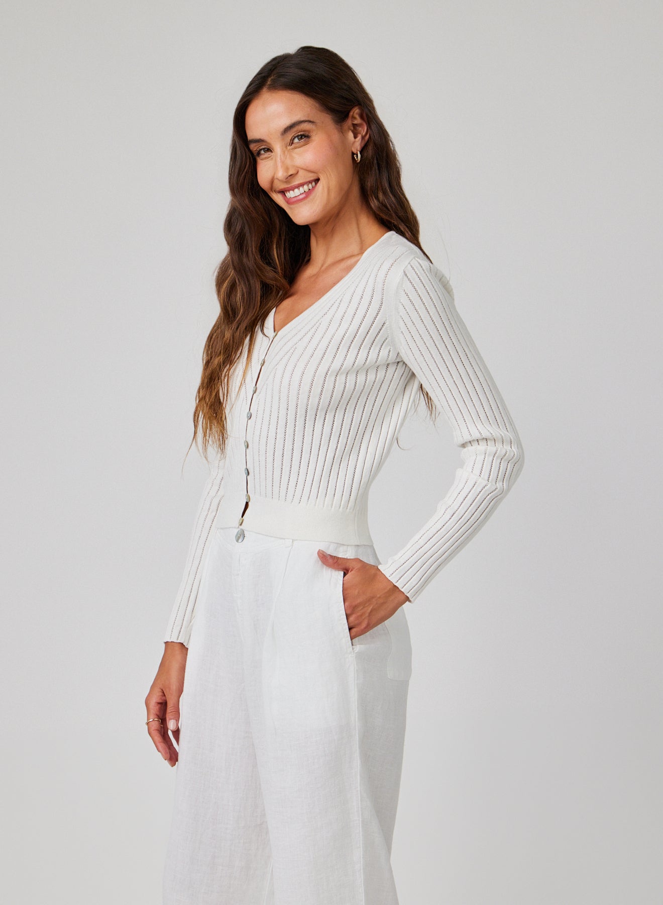 Fitted V-Neck Cardigan | White