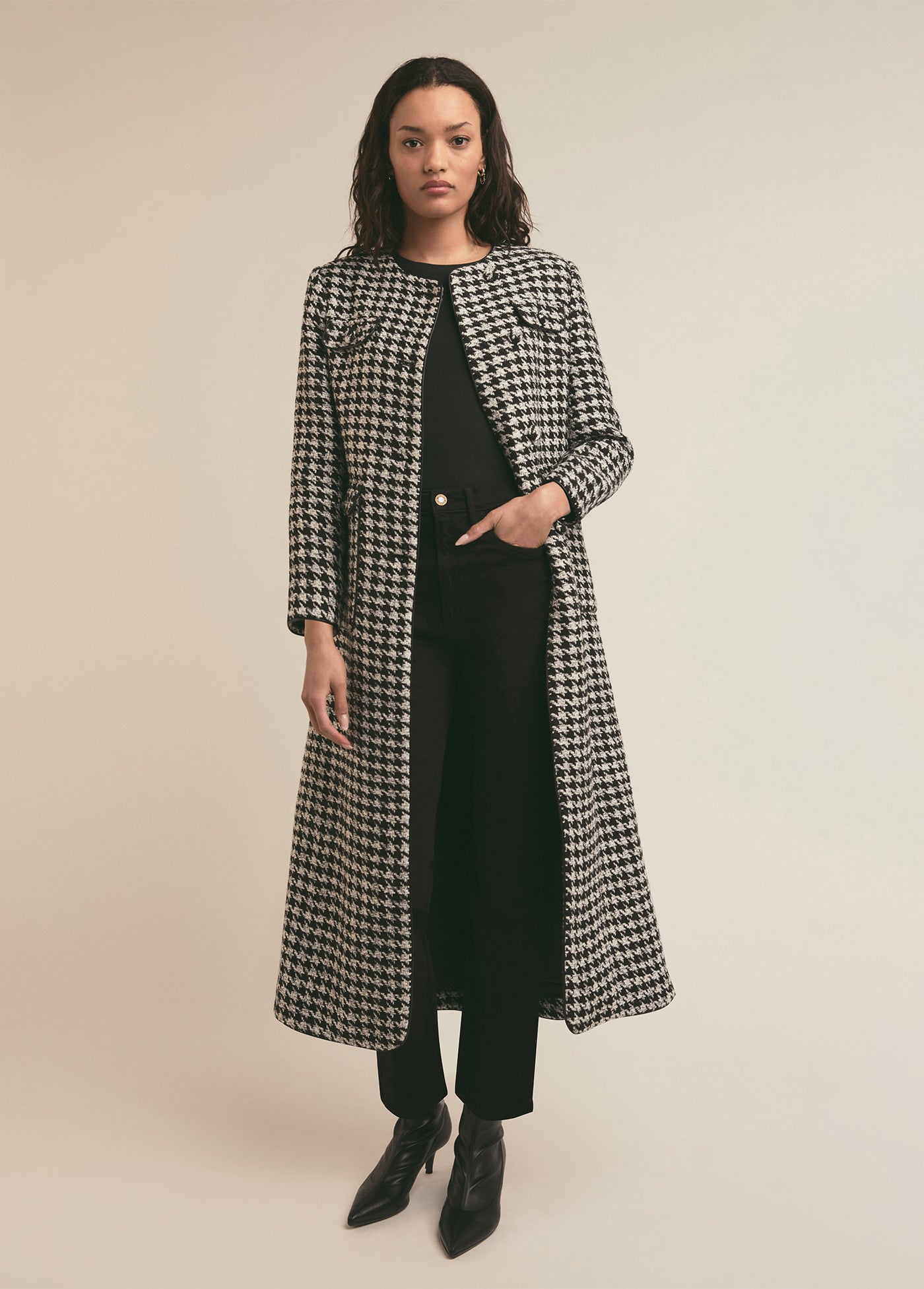 black white houndstooth