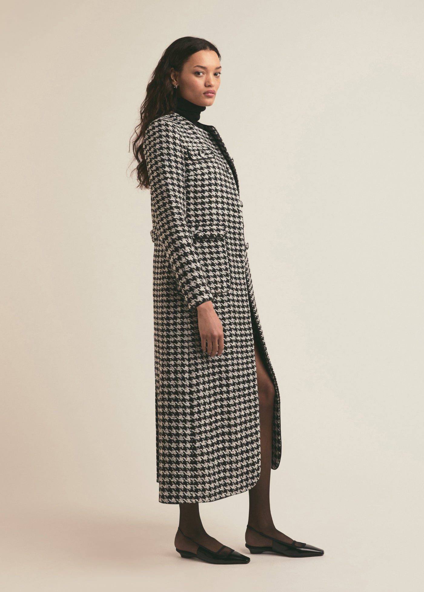 black white houndstooth