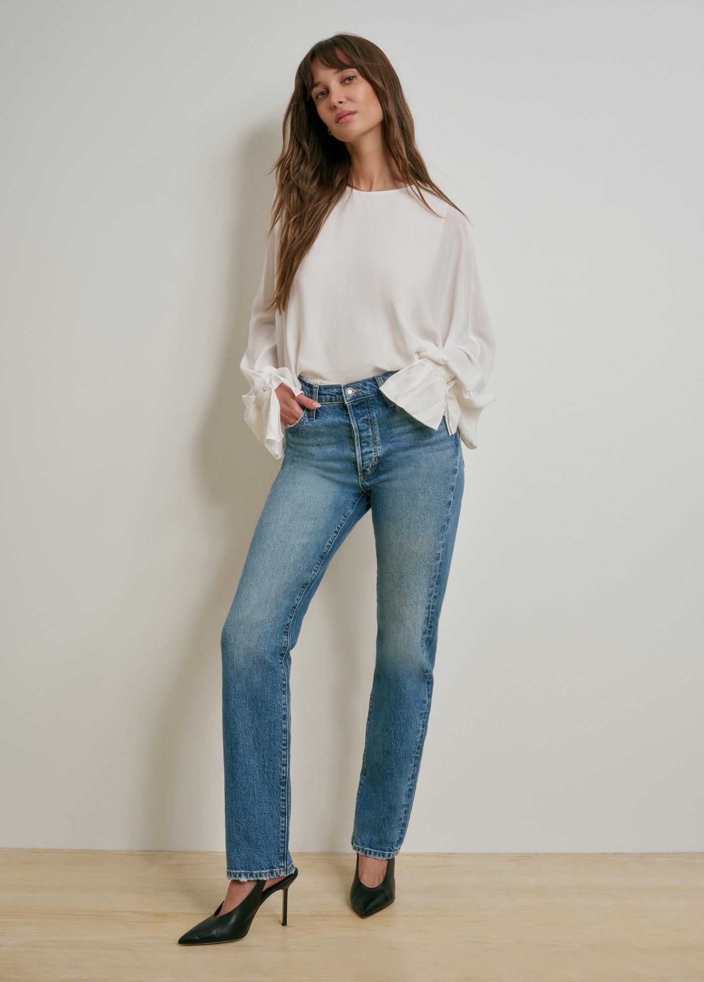 The Jen Mid Rise Slim Straight | Oslo