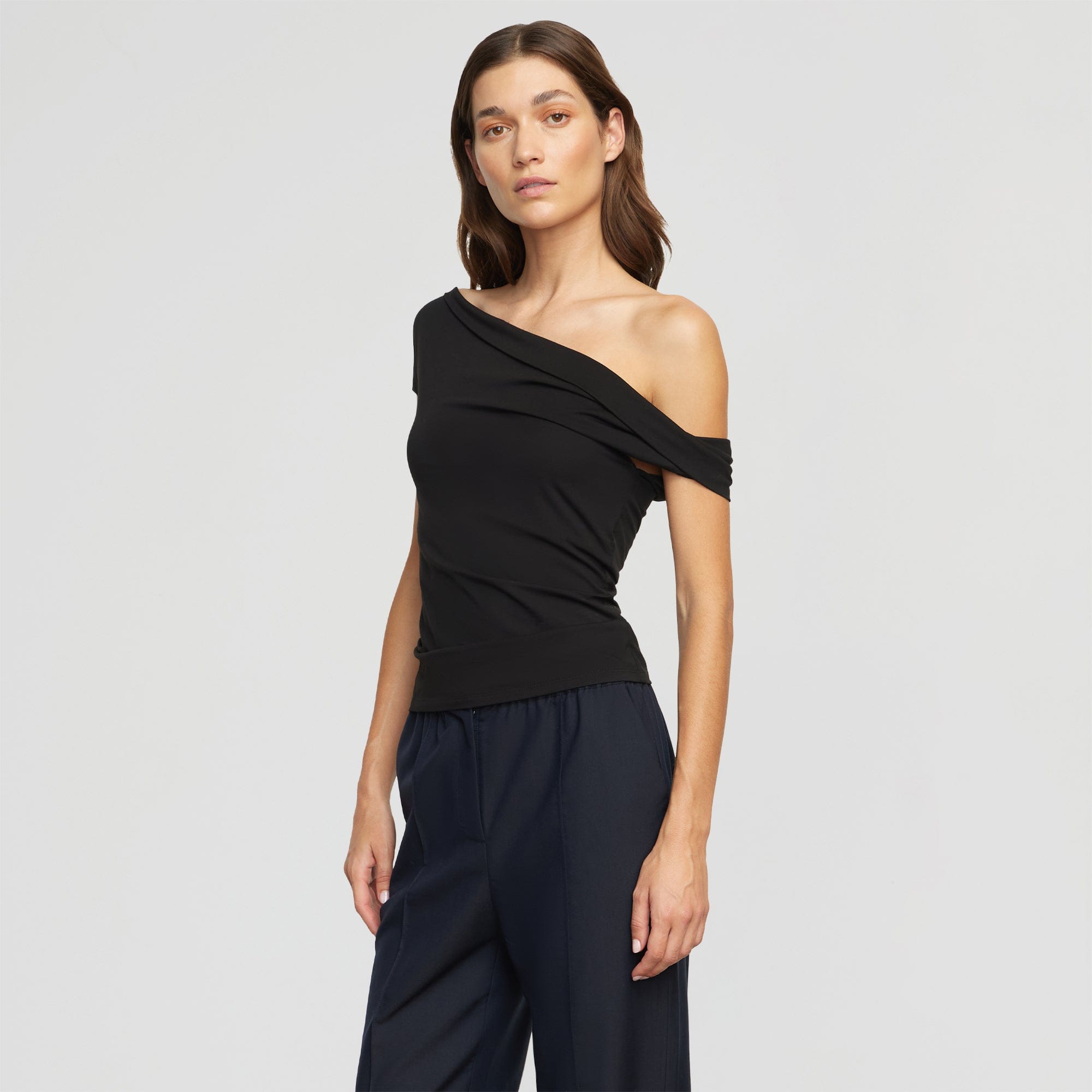 Renee | Mai Asymmetric Off-Shoulder Tee in Size Small