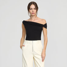 Mai Asymmetric Off-Shoulder Tee | Black