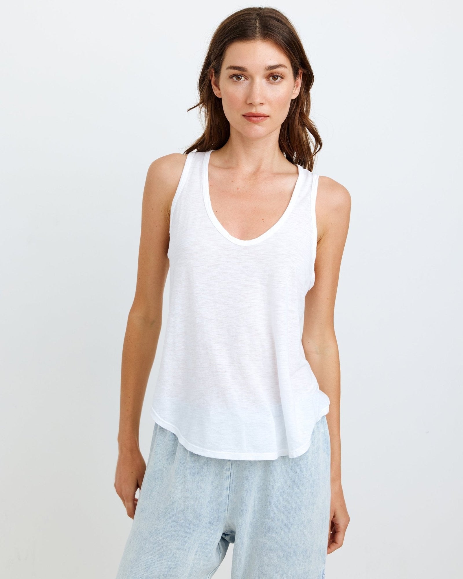 Scoop Neck Tank Top | White