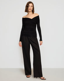 Helena | Theresa Ruched Off-Shoulder Long-Sleeve Tee in size Small