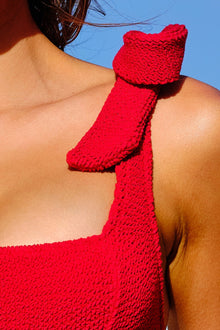 UNE PIECE-Crinkle Cut Square Neck One Piece RED