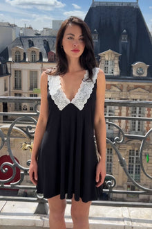 UNE PIECE-Delicate Lace Trim V-Neck Nightie MONOCHROME BLACK