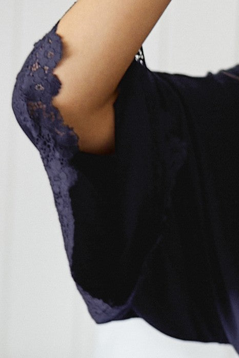 UNE PIECE-Lace Trim Modal Robe NAVY