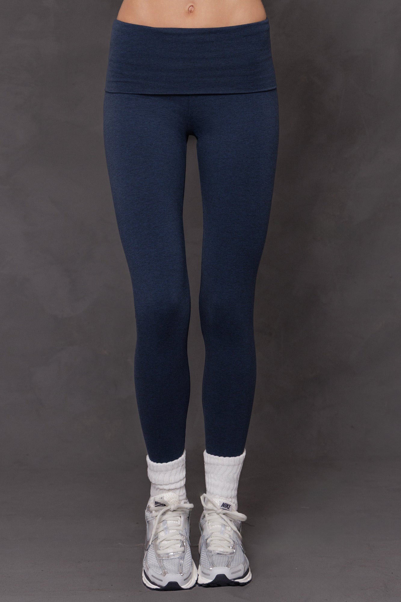 Women | Contour Rolldown Ankle Legging | Charcoal/Sailor
