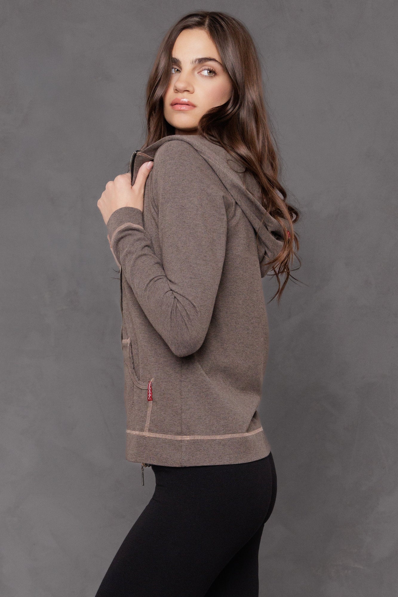 Women | Runner's Zip-Up Fitted Hoodie | Charcoal/Woodsmoke