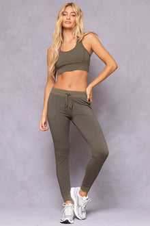 Women | Scoop Neck Mesh Back Racer Bra | Olive
