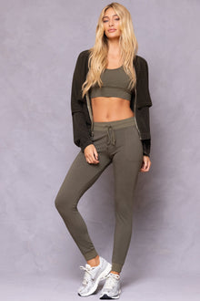 Women | Scoop Neck Mesh Back Racer Bra | Olive