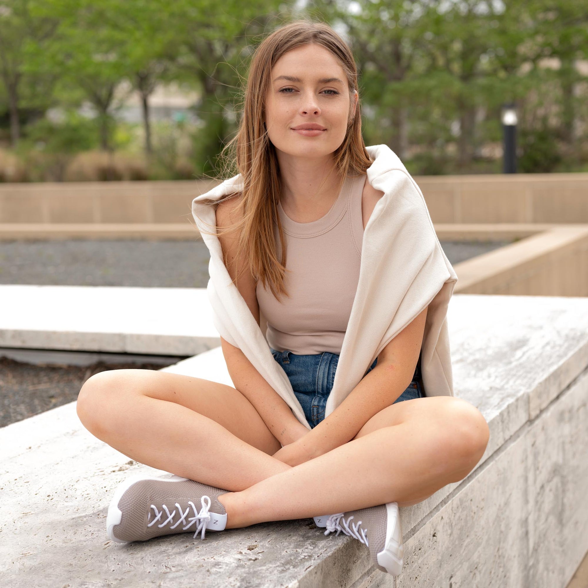 Image 3 Women's Athleisure Sneaker Grey Nisolo on model