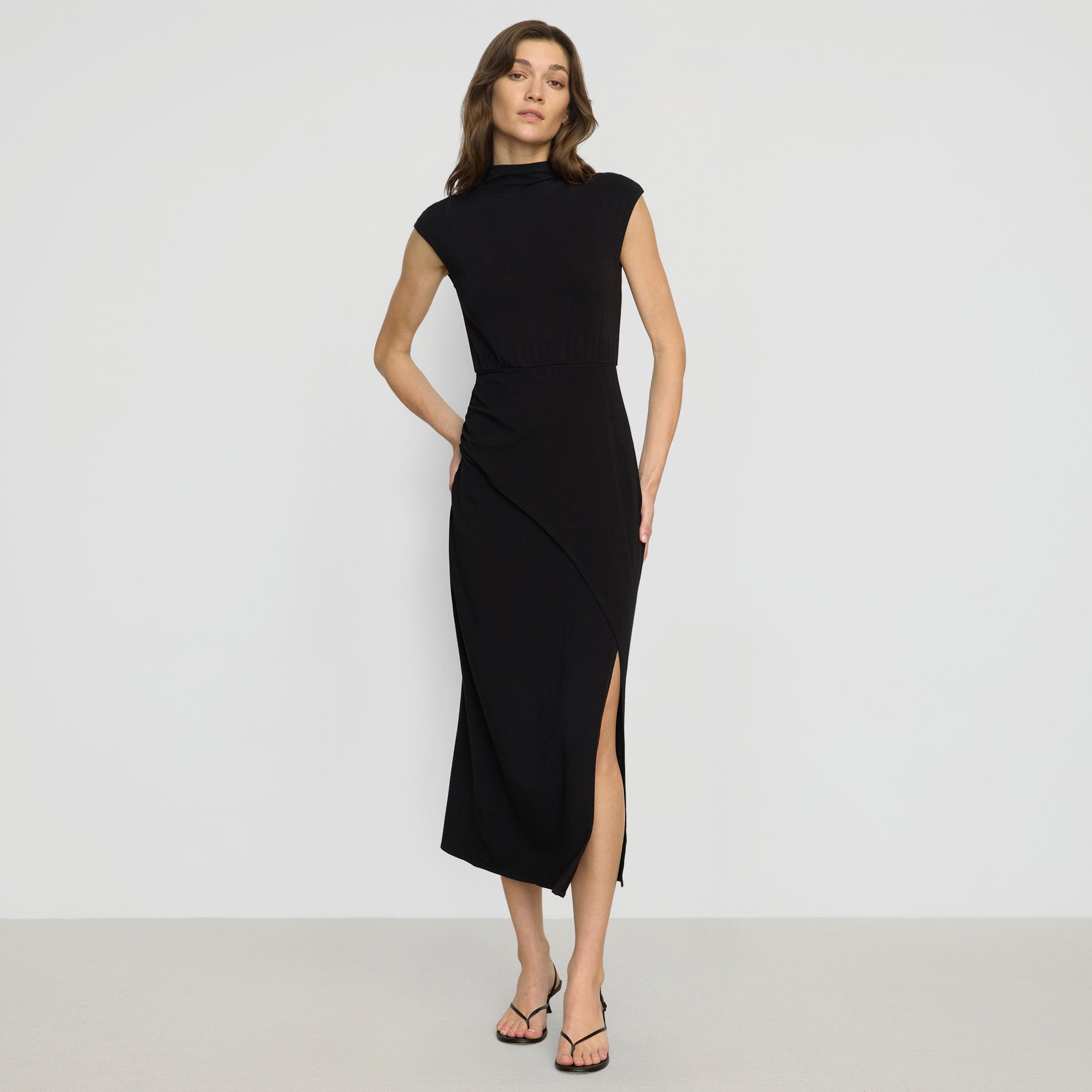 Yimei Mock-Neck Side-Slit Dress | Black